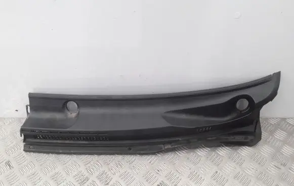 Toyota Corolla E120 E130 Wiper trim 5570902070 5570902080