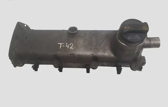 Volkswagen Caddy Rocker cam cover 06G103475A 06G103429