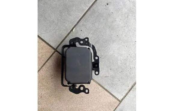 Lexus RX 450H Distronic sensor radar 8821048120