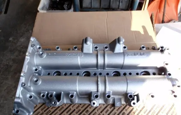 Fiat Ducato Rocker cam cover 504374027 504374029