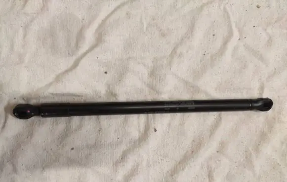 Volvo S60 Tailgate strut 31479422