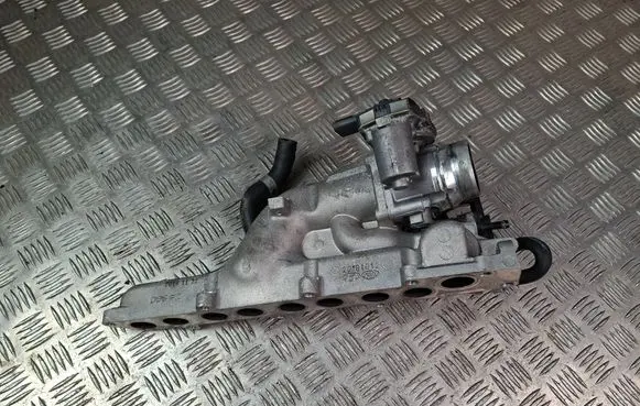 KIA Sportage Intake manifold 283102U000