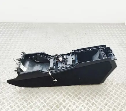 Mercedes-Benz GLE W167 Center console A1676805707