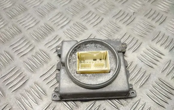 Volkswagen PASSAT B8 Headlight ballast module Xenon 7PP941571A