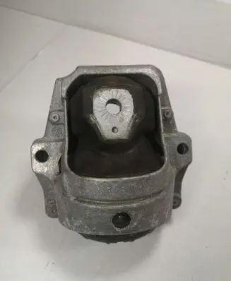 Audi Q5 SQ5 Engine mount bracket