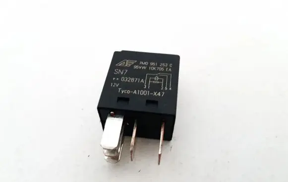 Volkswagen Phaeton Other relay 7m0951253c 95vw10k705ea