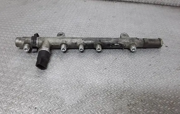 Renault Laguna II Fuel main line pipe 7700114017 0445214024