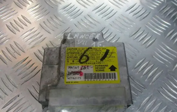 Subaru Legacy Airbag control unit/module MN141261