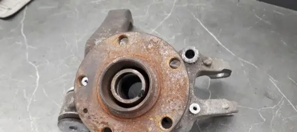 Audi A8 S8 D3 4E Stub axle 