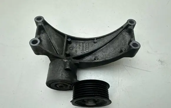 Audi A7 S7 4G Generator/alternator bracket 06E903143D