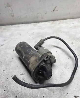 Toyota Corolla Verso AR10 Starter motor 0001110132