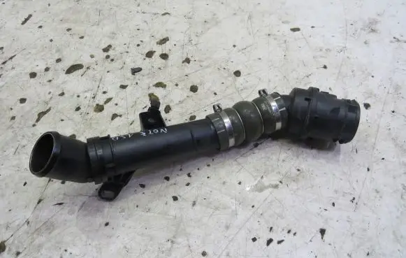 Nissan Note (E12) Air intake hose/pipe