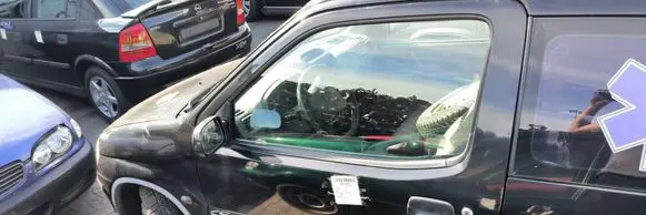Suzuki Ignis Front door