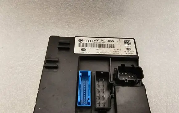 Audi A6 S6 C6 4F Light module LCM 4F0907289G 4F0910289G 5DK00876224