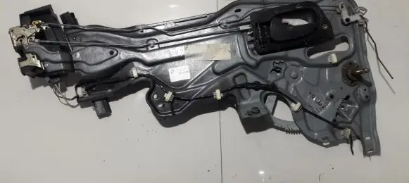 Renault Laguna I Sliding door window regulator with motor 7701672410