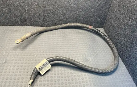 Mercedes-Benz Vito Viano W639 Positive cable (battery) A6395409110