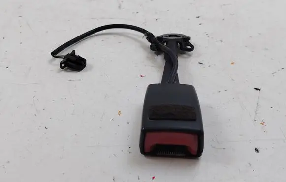Audi A6 S6 C6 4F Front seatbelt buckle 8E0857755D