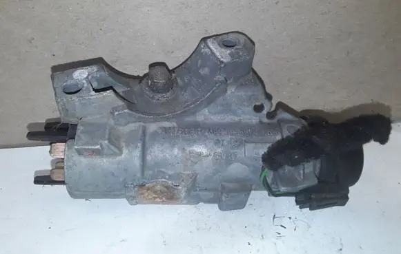 Audi A4 S4 B7 8E 8H Ignition lock 4B0905851M