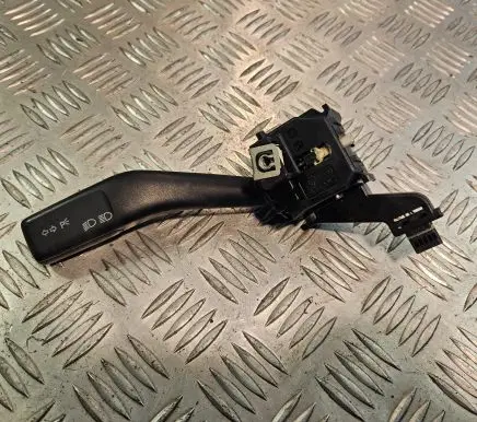 Volkswagen Golf V Indicator stalk 1K0953513