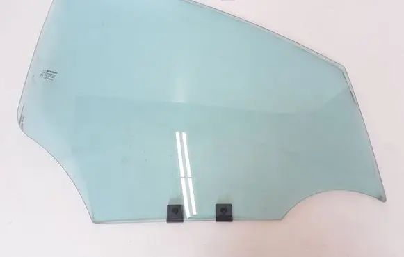 Renault Zoe Front door window/glass (coupe) 803004589R