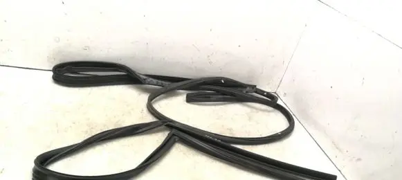 KIA Sportage Rubber seal front door (on door) 