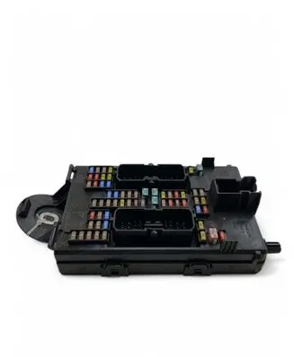 Volvo XC90 Fuse module 32209198