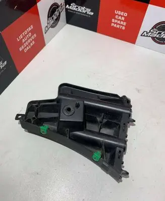 Volvo S60 Front bumper mounting bracket 30796626