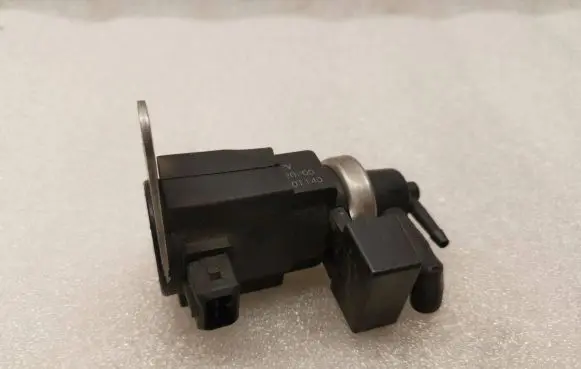 Audi A8 S8 D2 4D Turbo solenoid valve 057906630 53463500