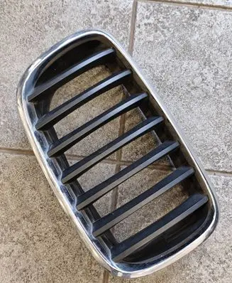BMW X5 E70 Front bumper upper radiator grill 7171396 51137171396