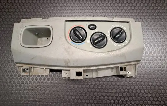 Opel Vivaro Climate control unit W964383F