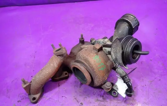 Audi A3 S3 A3 Sportback 8P Turbo 03G253018A