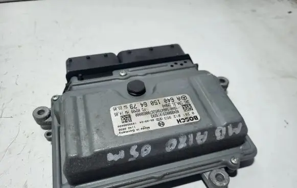 Mercedes-Benz A W169 Engine control unit/module A6401506479 1039S00000 0281012953