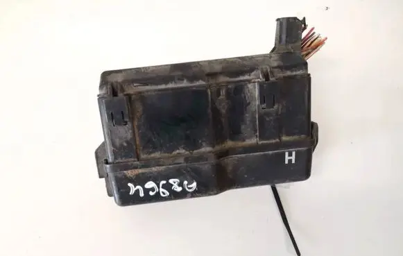 Toyota Avensis T250 Fuse box set