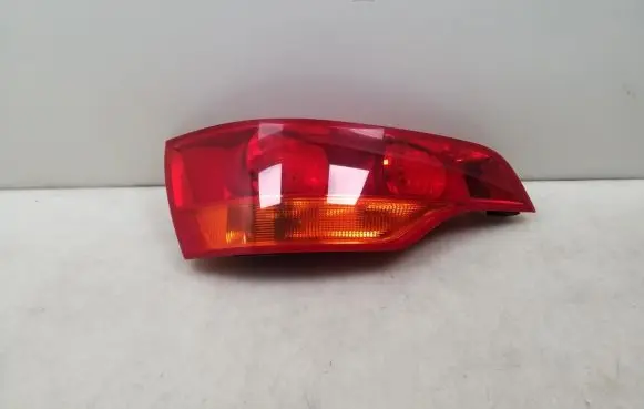 Audi Q7 4L Rear/tail lights 4L0945093