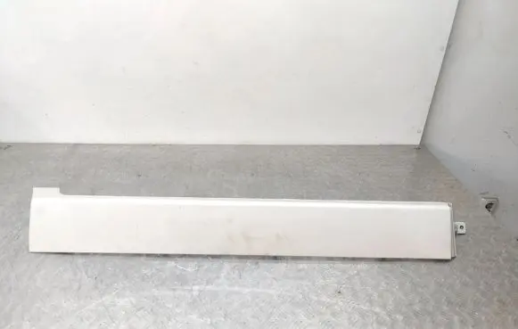 Volkswagen Transporter - Caravelle T5 Sliding door rail trim 7H1843795G