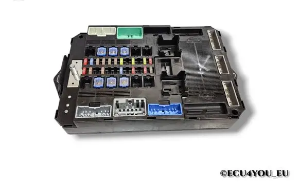 Jaguar XF X250 Fuse module CX2314B476AE