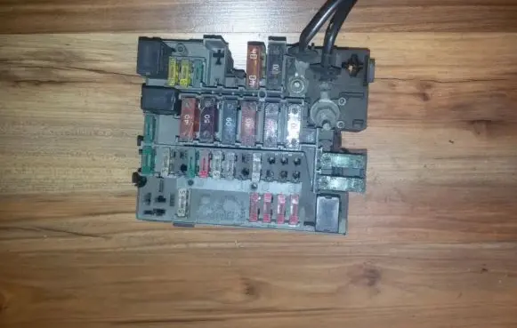 Peugeot 206 Fuse box set psa9628024480