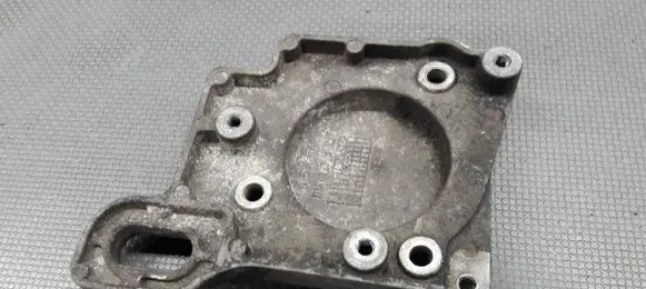 Opel Astra G Engine mounting bracket