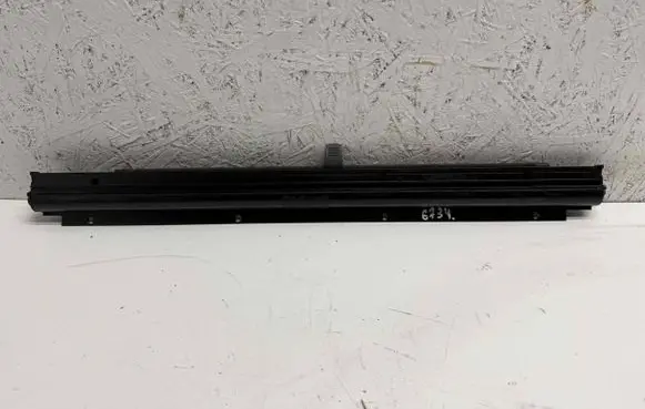 Audi A6 S6 C6 4F Rear door sun blind/shade 