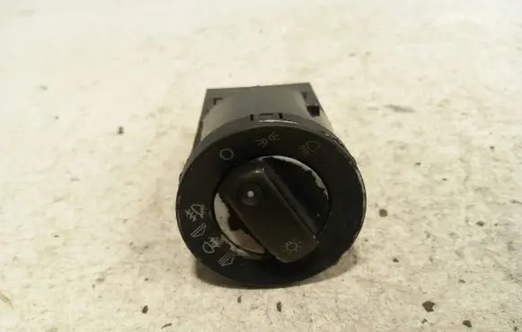 Audi A4 S4 B7 8E 8H Light switch 8E0941531C 5PRK23461