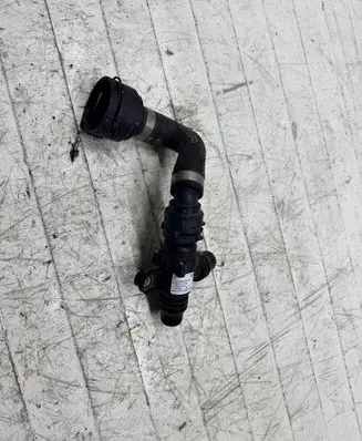 Mercedes-Benz EQC Thermostat A0005010100 11032021 PA66GF30