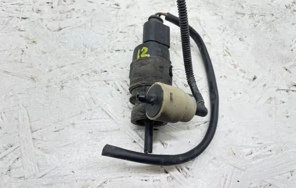 Audi A6 S6 C6 4F Windscreen/windshield washer pump 1T0955651A