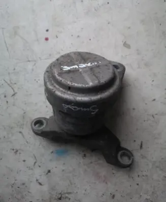 Ford S-MAX Engine mounting bracket
