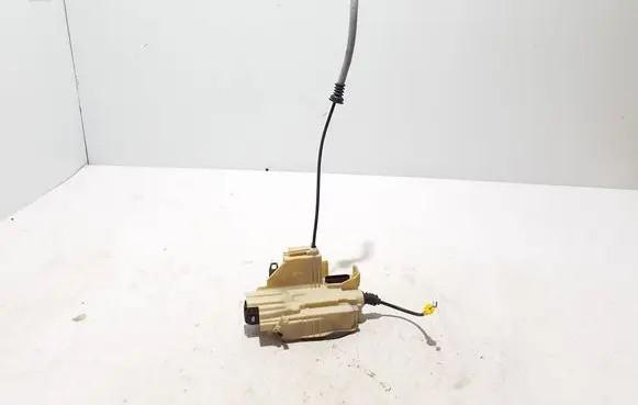 Volvo C40 Rear door lock 32131412