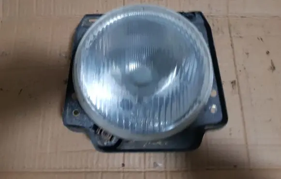 Volkswagen Transporter - Caravelle T3 Headlight/headlamp