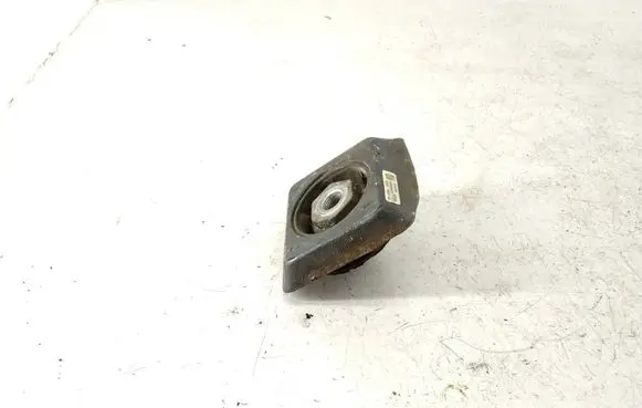 Mercedes-Benz E W212 Rear differential mounting bracket 3418246 A2043500472