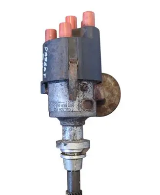 Volkswagen PASSAT B2 Spark distributor 034905205F 0237030009