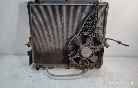 Nissan Pathfinder R51 Coolant radiator