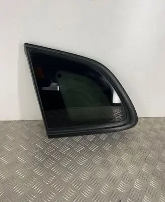 Jeep Cherokee Rear side window 68225213AE