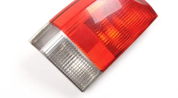 Volvo V70 Rear/tail lights 9154497